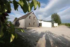 Spacious 6 bedroom property on a working fruit farm